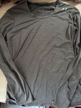 Under Armour Men's Long Sleeve Shirt - Charcoal Gray